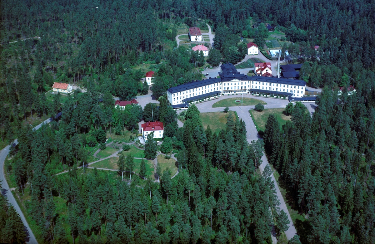Flygfoto över Hässleby sanatorium i Eksjö kommun, Jönköpings län 995/1967