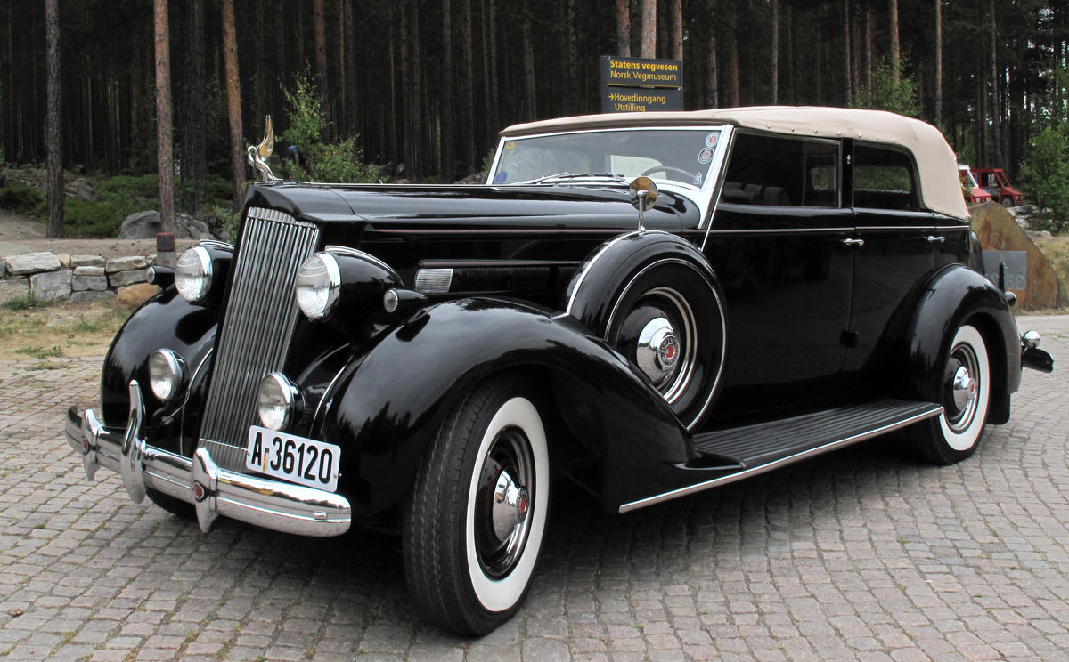 Packard Sedan Convertible  (1936). Innkjøpt av venneforeningen. Foto: Ole A. Flatmark/Norsk vegmuseum (Foto/Photo)