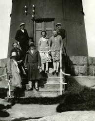 Foran fra venstre: Jenny Nicolaisen, , Gudrun Engan, Aslaug 