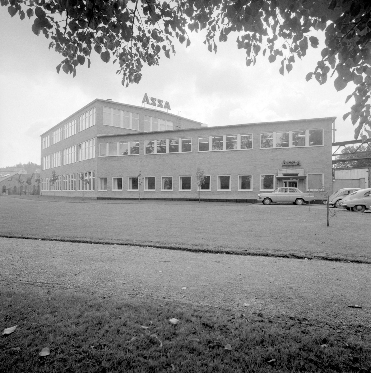 ÅSSA och senare omstruktueringar har sedan 1917 varit en viktig arbetsgivare för Åtvidaberg med omnejd. Företagsnamnet utläses AB Åtvidabergs Spårväxlar & Signalfabrik och tillverkningen har främst varit inriktad på signalmateriel för järnväg och flyg.