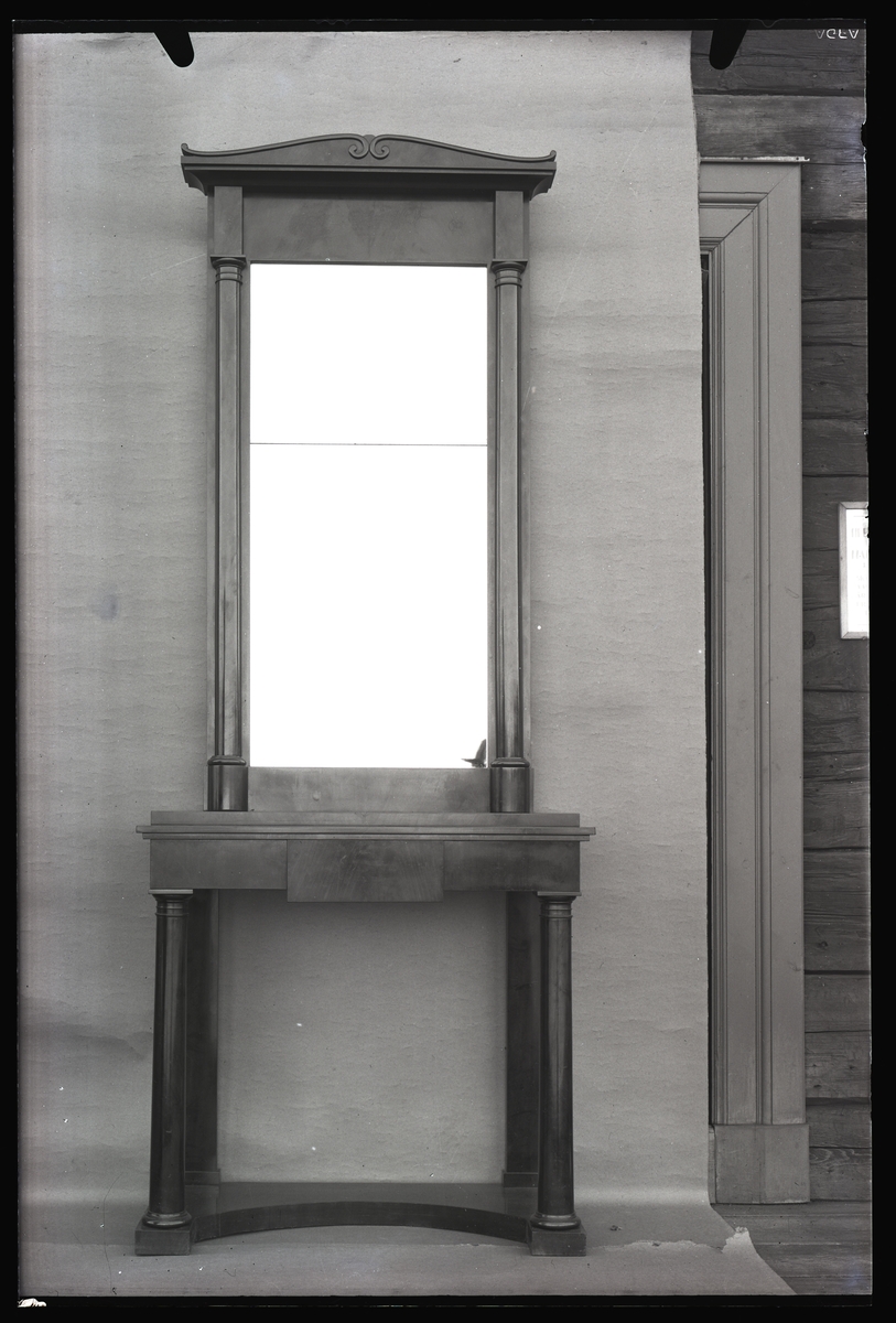 Spegel med bord, Karl Johan stil.