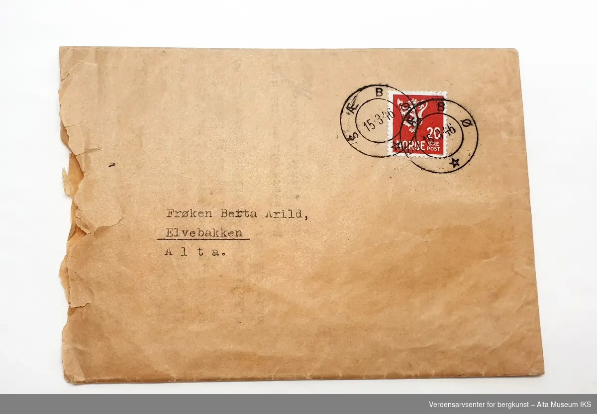 Maskinskrevet brev i konvolutt