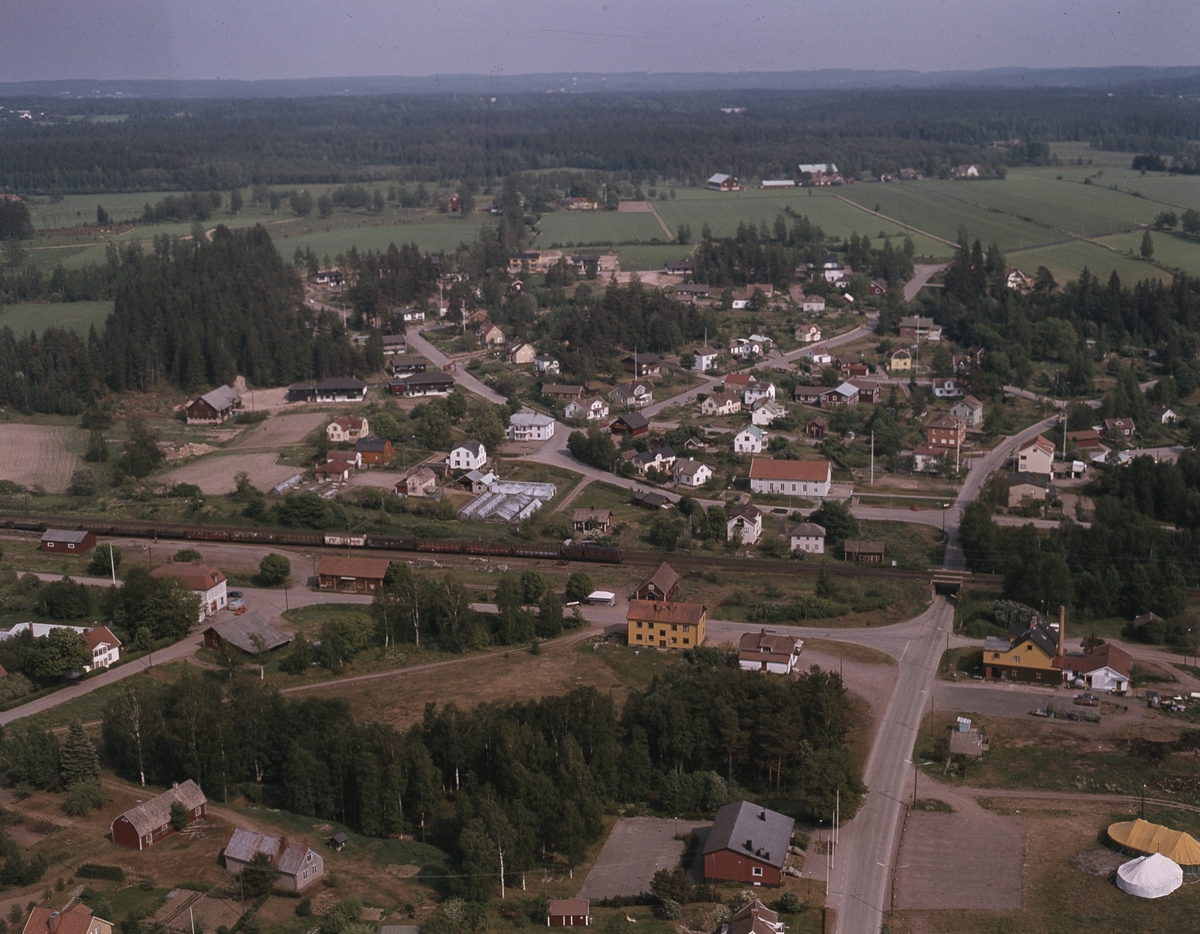 Flygfoto över Frinnaryd i Jönköpings län 267/1978