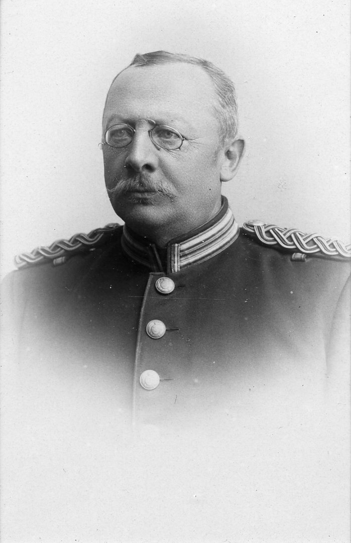 Skogh, Underlöjtnant
I arméen kvarstående officerare