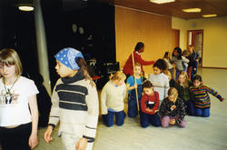 Barneteater. The Aboakyer Festival with Richard Danquah. Kon