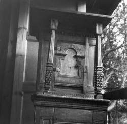 Skap fra Tjelle, eies av Lars Horsgård og oppbevares på hans