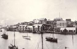 84. Nordre Bjørnsund 1905..Den hvite båten er "Fremskridt" o