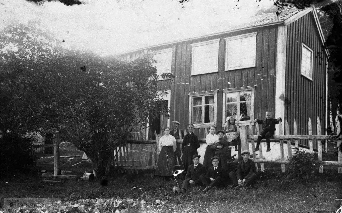 Nedre Bergstykket under Bjørset..Ludvig Bergs Minde tatt ca 1921..(Se Romsdalsmuseets årbok 2007) .(Se Romsdalsmuseets årbok 1997)