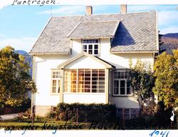 Åndalsnes. Parkvegen. Peder Nes´ våningshus. Reparert etter 