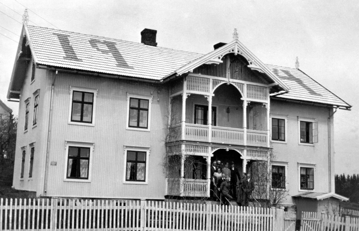 Eksteriør, hovedbygningen på Ingeberg gård, Gaupen, Ringsaker.