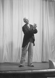 Sangeruken - revyen "Vel møtt igjen" i Hjorten