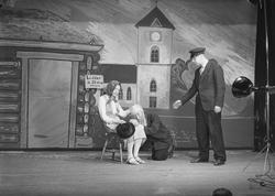 Sangeruken - revyen "Vel møtt igjen" i Hjorten