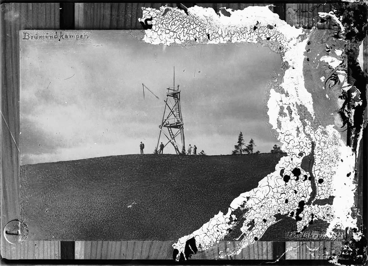 BRUMUNDKAMPEN, BRANNTÅRN, UTSIKTSTÅRN. Vang H. 