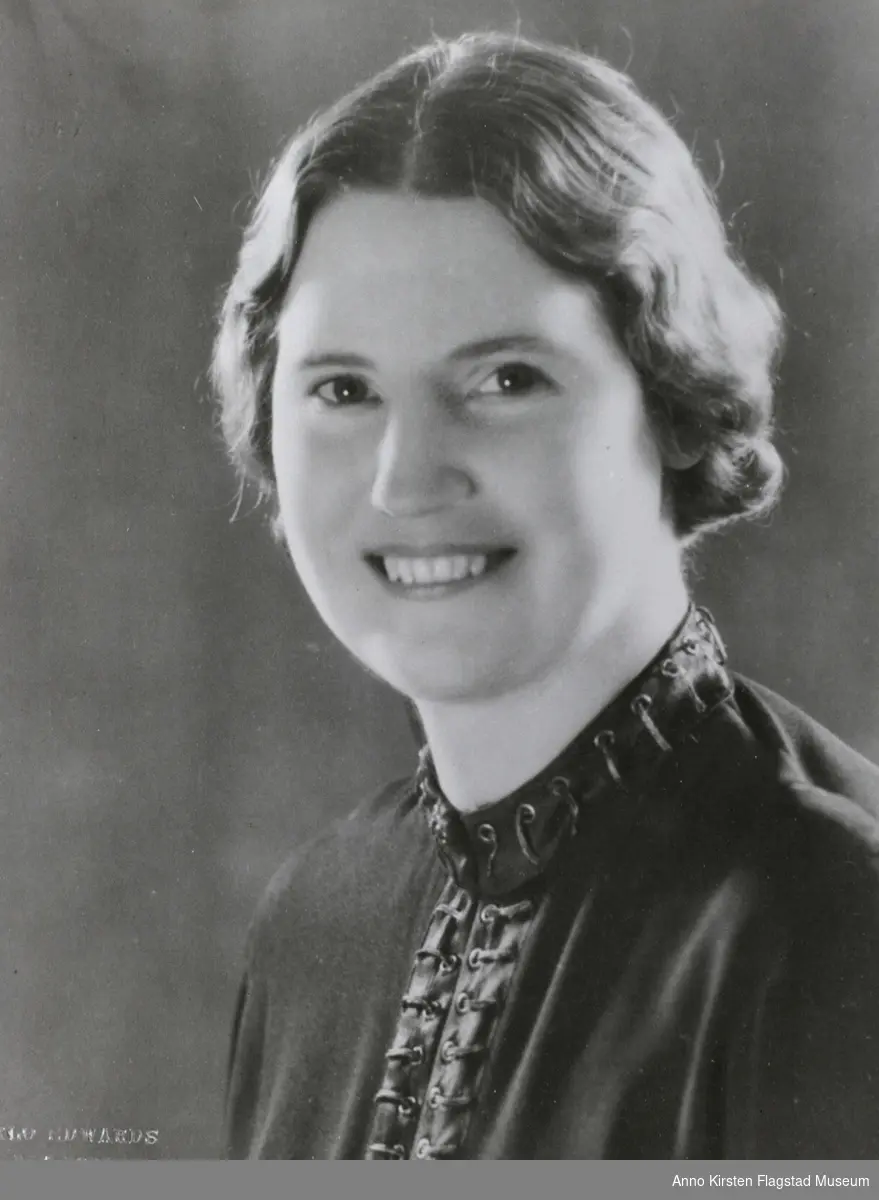 Kirsten Flagstad. Portrett 1935. Kirsten Flagstad. Portrait 1935. 