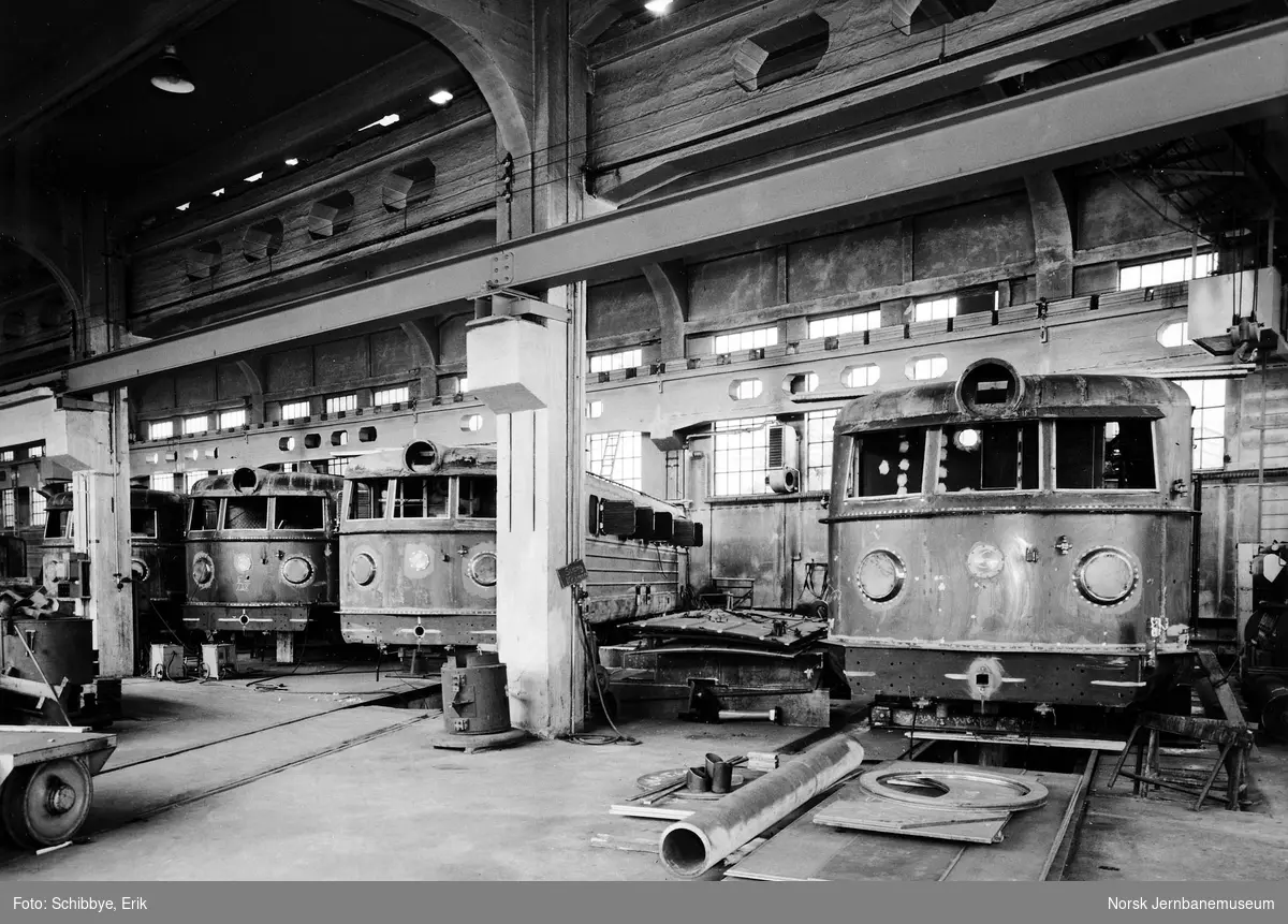 Elektriske lokomotiver El 13 under bygging på Thunes mek. Verksted
