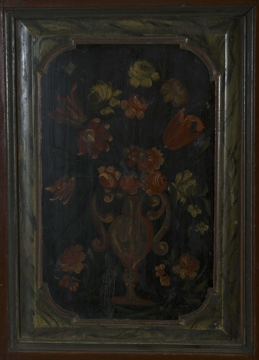 Skap med dobbeltdør. Malte motiver, blomster og figurer. 