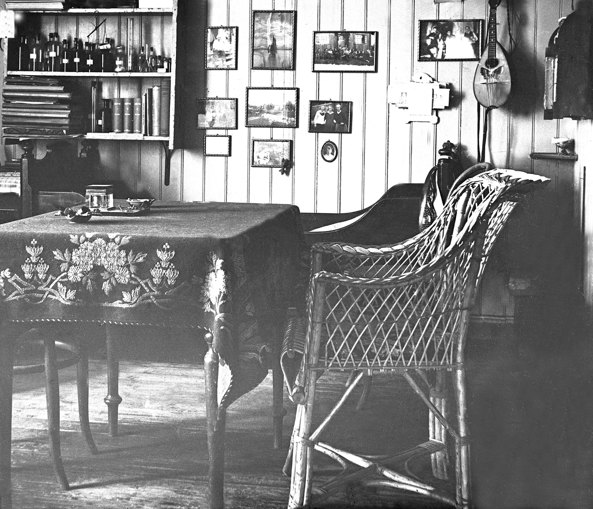 Gutteværelset  i Arentz-familiens hjem Elverhøy i Trondheim. Fotografert 1921.
