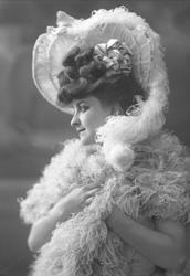 Portrett, danserinnen mademoiselle Ydette-Jolie.25.5.1906