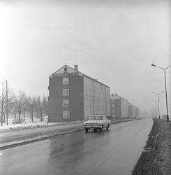 Trondheimsveien sett fra Bjerke mot Sinsenkrysst i 1965. Bol
