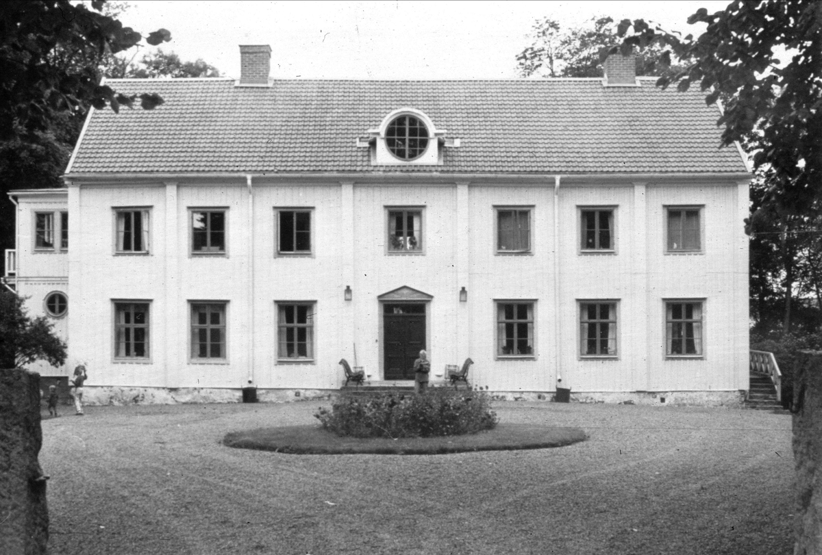 Huvudbyggnaden på Risberga gård, Risberga, Östuna socken, Uppland