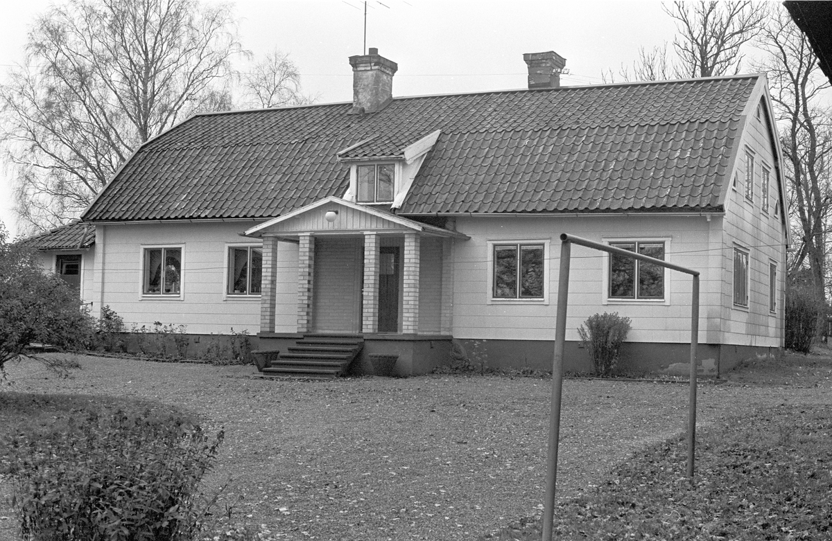 Bostadshus, Hacksta 1:1, Dalby socken, Uppland 1984