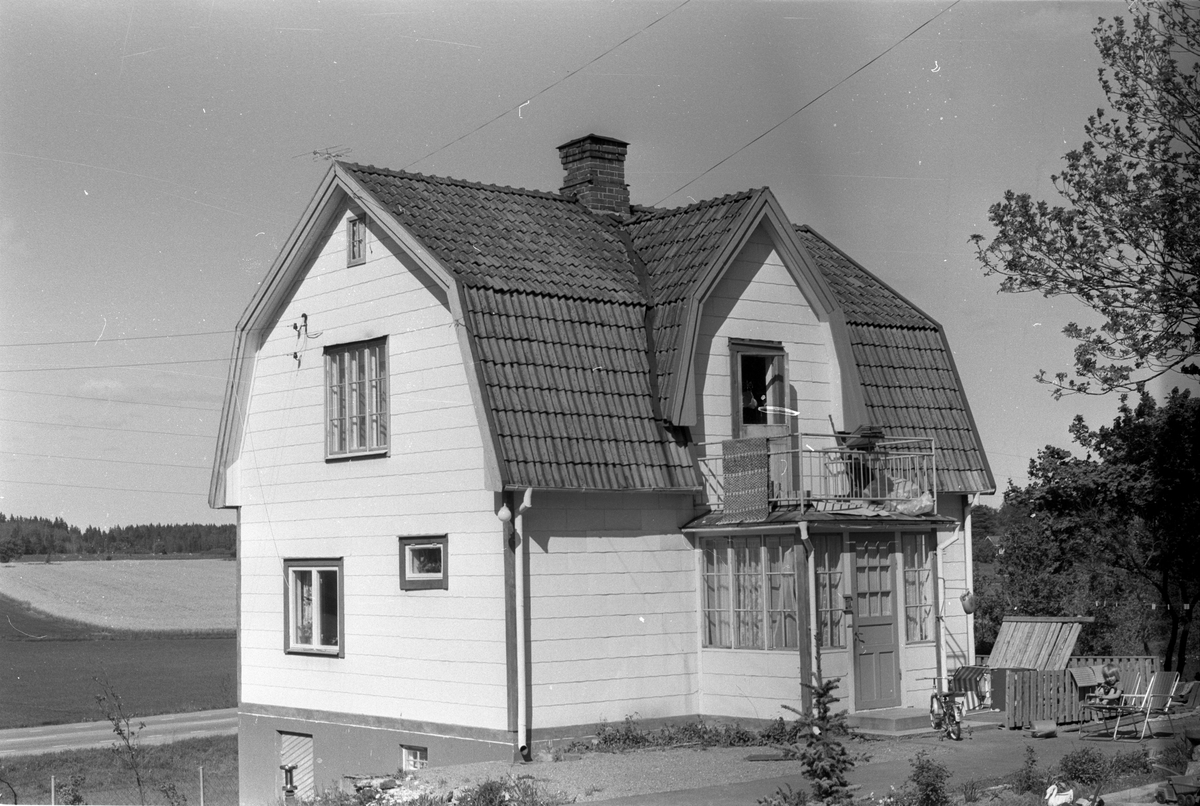 Bostadshus, Fridhem, Läby socken, Uppland 1975