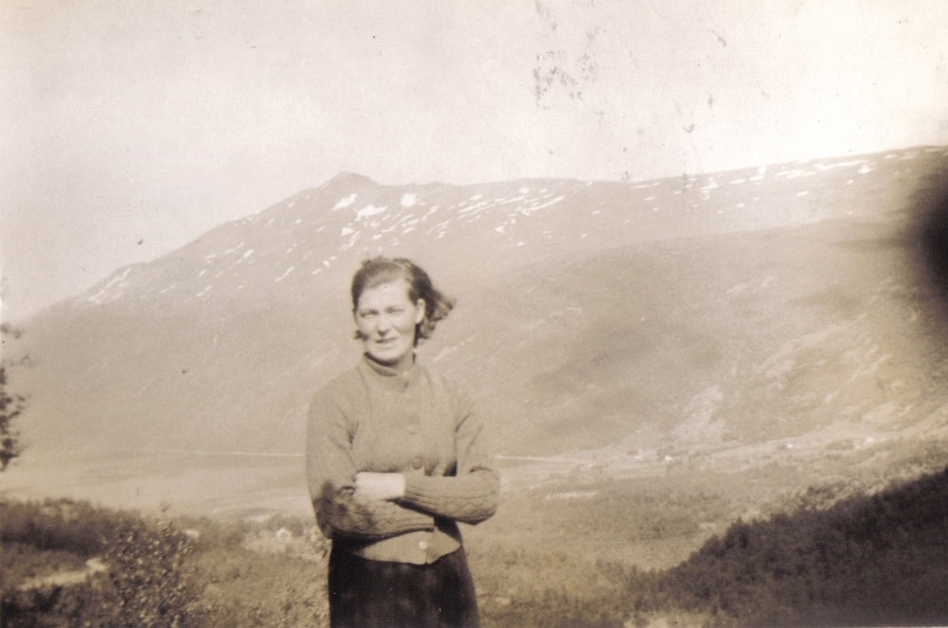 Samling fotografier etter Olga Beldo f. Eliassen