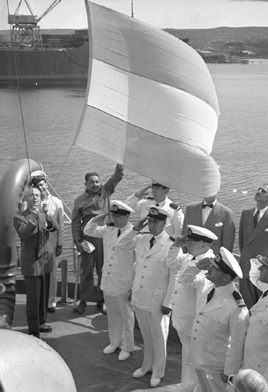 Flaggskifte inför leverans av 111 M/S Islas Malvinas.