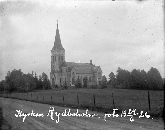 Enligt text på fotot: "Kyrkan Rydboholm, foto 24/6 1926".