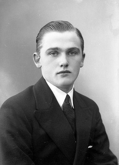 Enligt fotografens journal nr 6 1930-1943: "Högström, Allan Ödsmål".