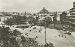 Oslo. Ved Nationaltheatret.