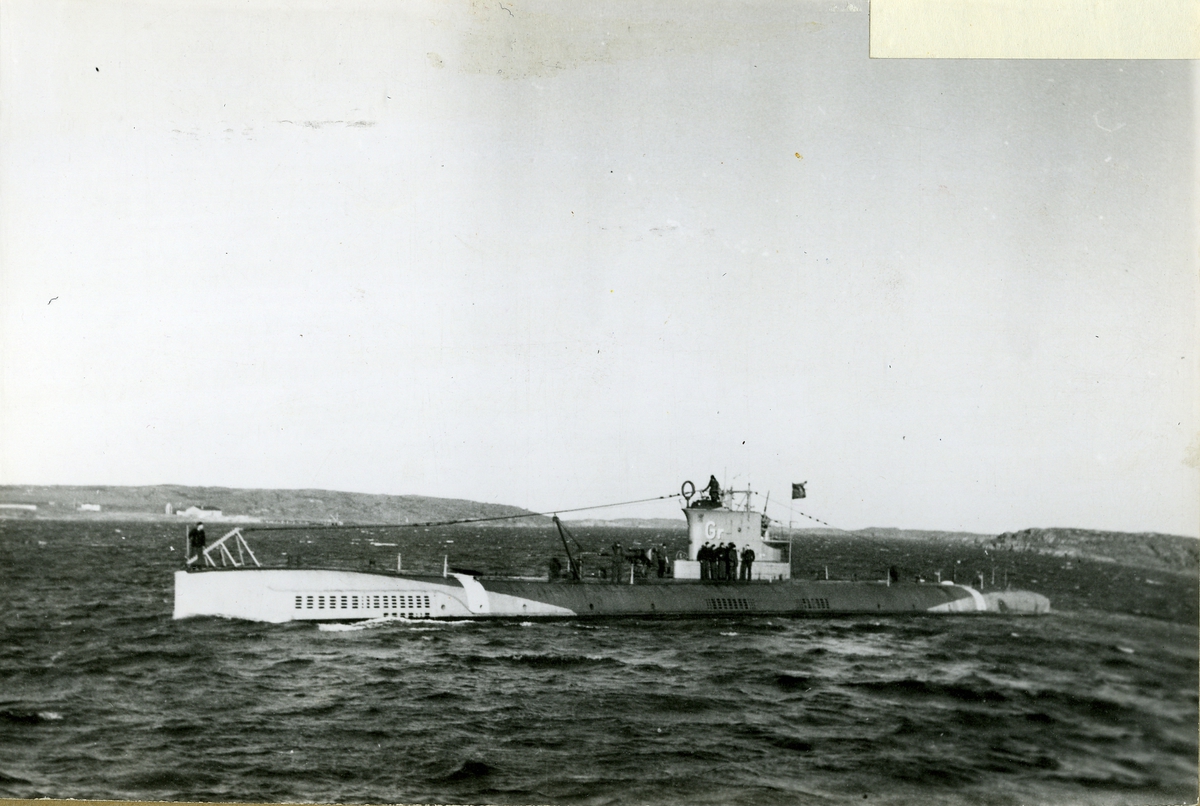 Ubåten Gripen deltar i spaningarna efter ubåten Ulven.
