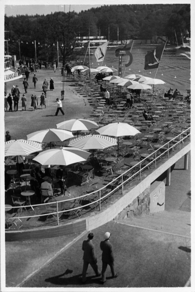 Stockholmsutställningen 1930
Gårdsserveringen utanför restaurangbyggnaden