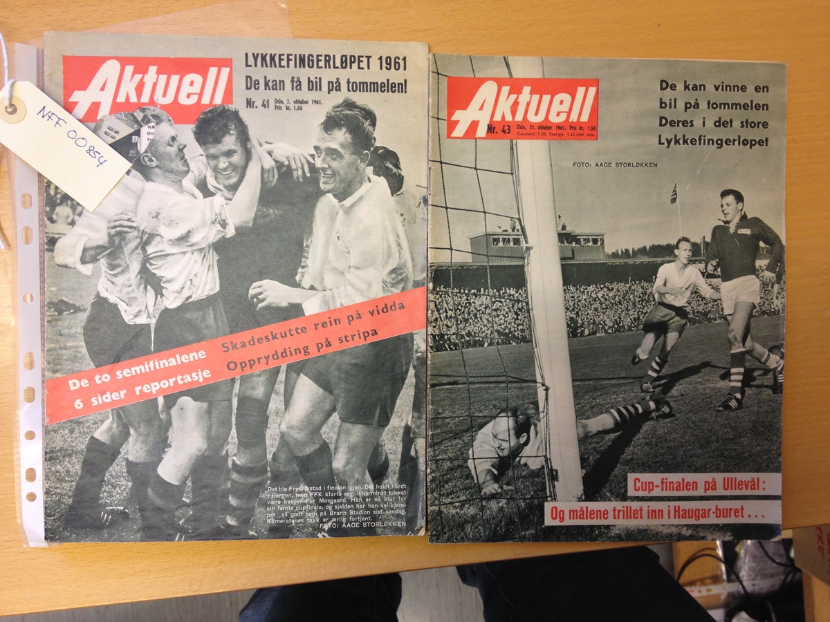 To Aktuell-blader med FFK på forsiden. Fra 1961.
