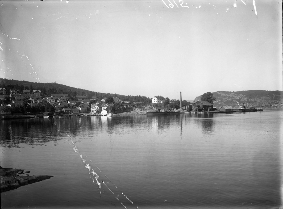 Landskapsbilde. Mot Stathelle fra Gjermundsholmen (Croftholmen ...