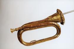 postmuseet, gjenstander, posthorn, trompettype, tuten er bre