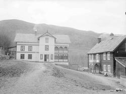 Konv: 19.05.1908. Nord-Fron. Gården Bø, Ruste. Hovedbygninge