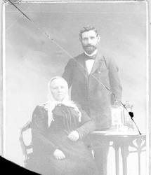 Mor og far Berge. Repro.