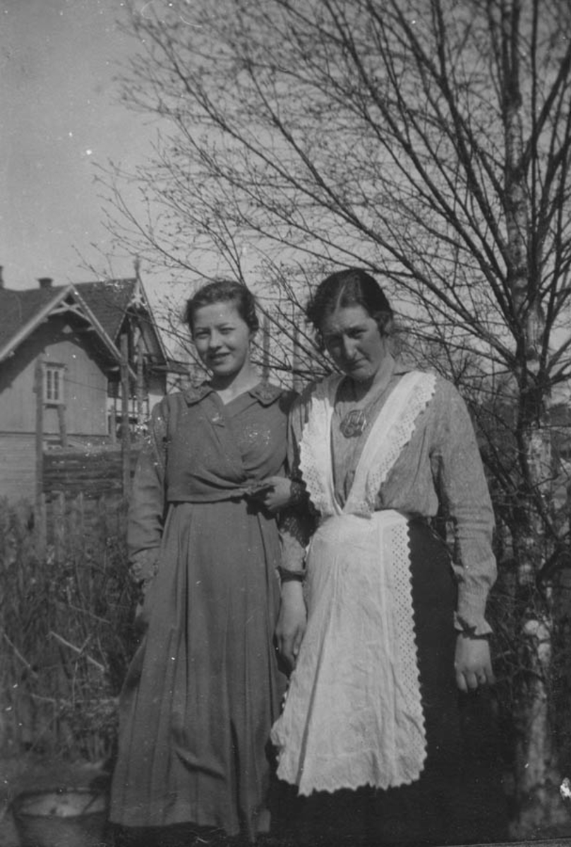 Fra venstre Klara Krosby og Borghild Mørk