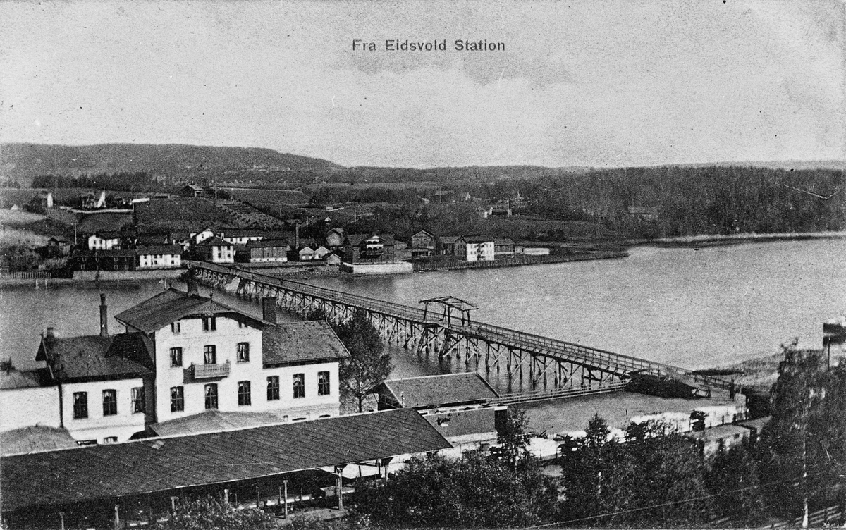 Sundet og Eidsvoll stasjon før 1921.