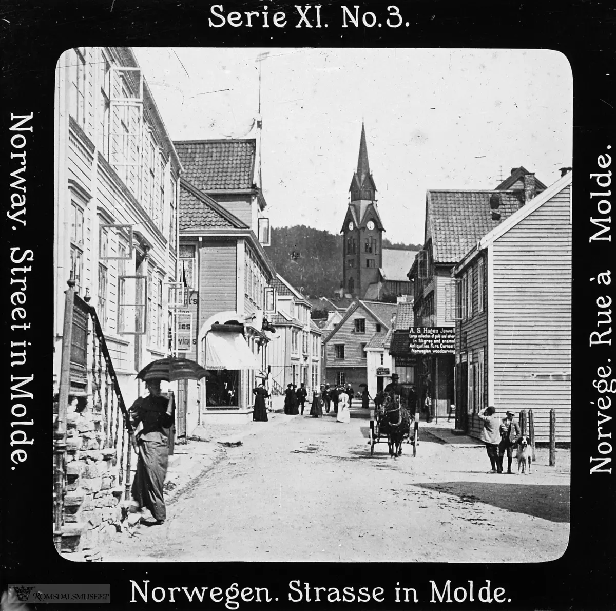 Storgata sett østover., (Tatt fra cd-platen "Fotograf L.O.Legernes" "Fotografier fra Molde 1900-1947") .Ludvig Hansens butikk