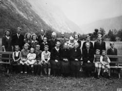 Kristian H. Finset sin begravelse i 1948..Fullstendig namnel