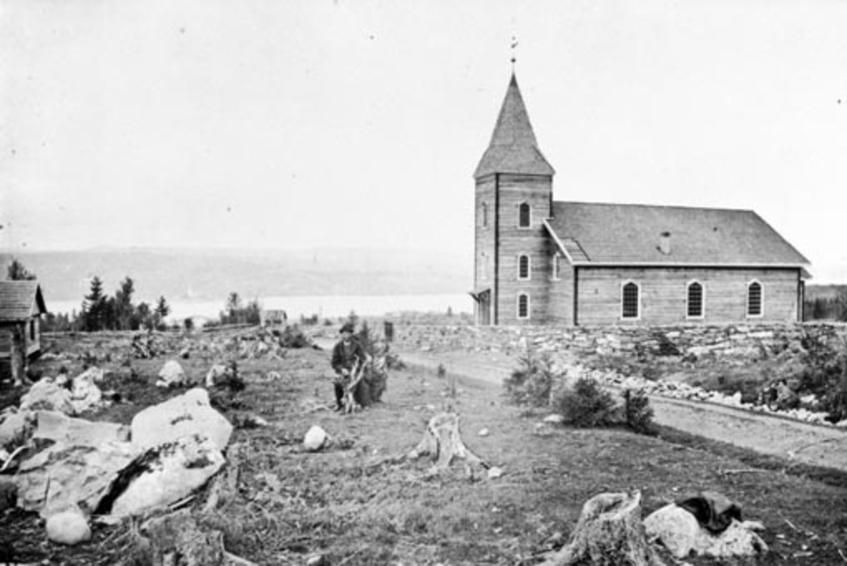 Helgøya kirke som nybygg. Ferdig i 1870.