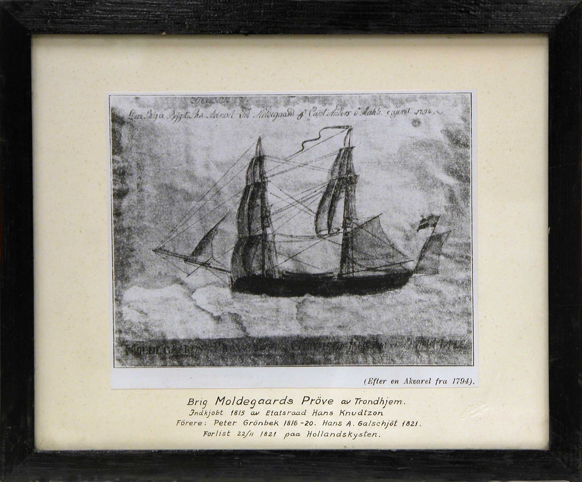 S/h fotografi av en akvarell av brigg "Moldegaards Prøve" av Trondhjem. Bildet er tatt fra en bok (Romsdals Historie).