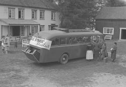 Bussen til Alle Kvinner's ferietur på Haugum gård, Inderøy