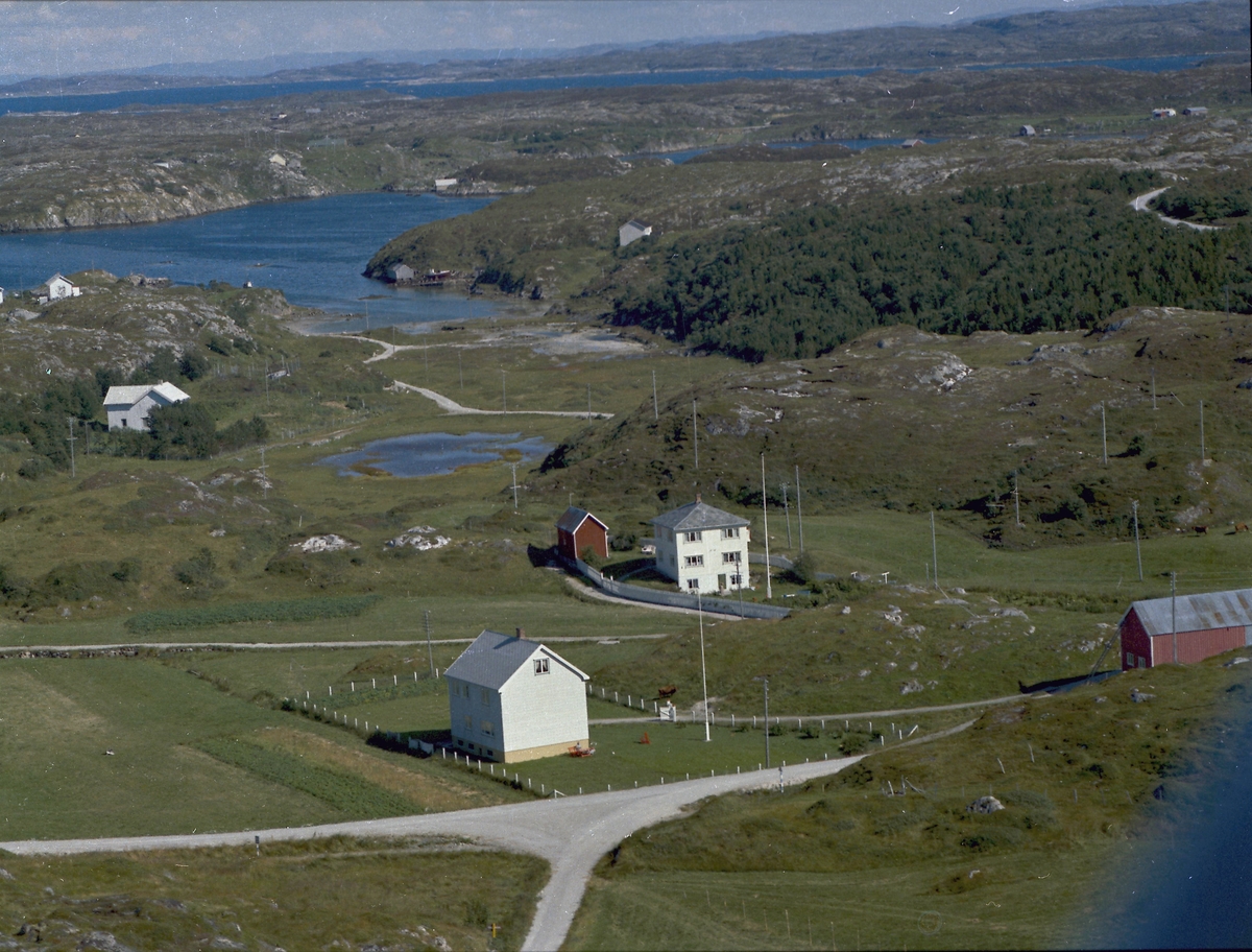 Eiendommene Fredly, Fjordgløtt og Nystad, Kjerringvågen