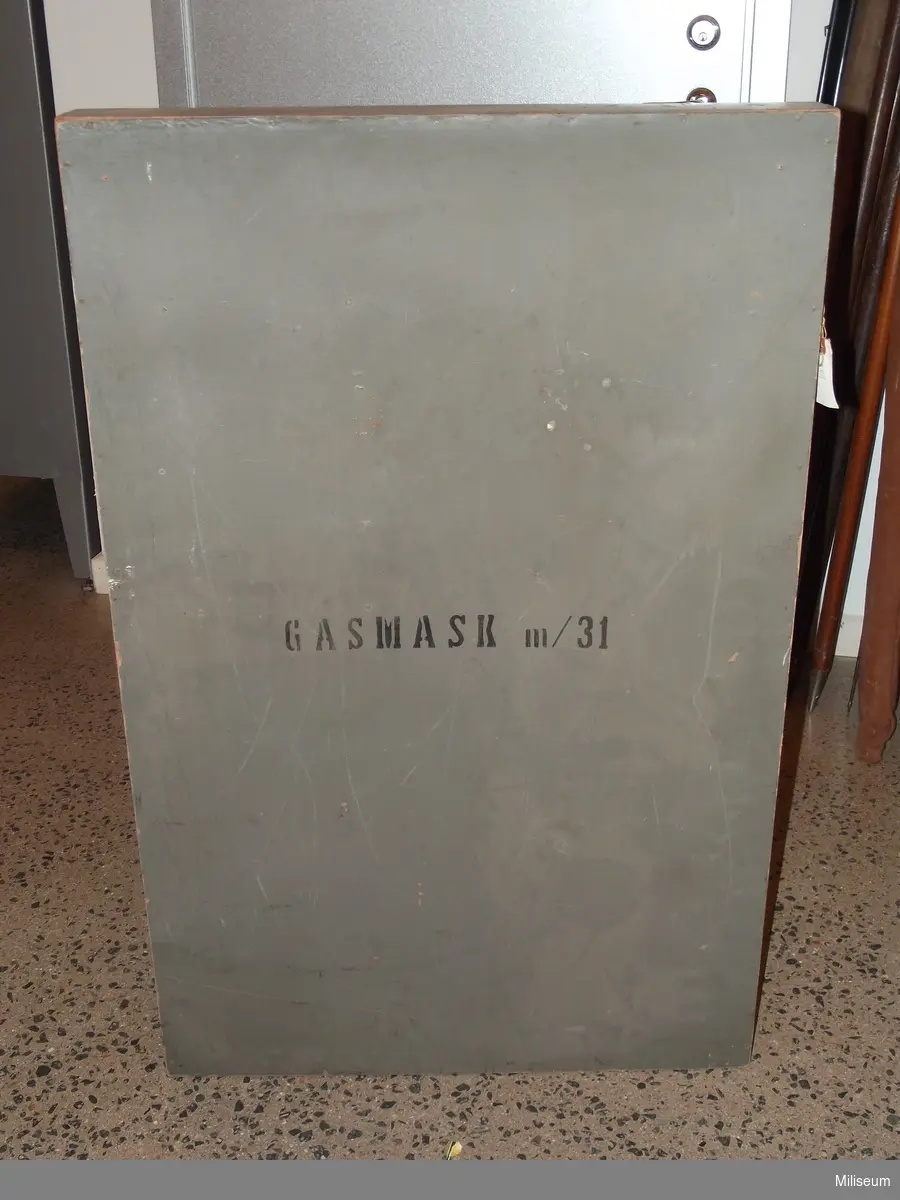 Gasmask m/1931 utbildningshjälpmedel, uppmonterad gasmask i genomskärning.