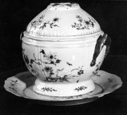 Terrin. Vevlen gård, Idd, Halden. Fra Storgårdsundersøkelsen