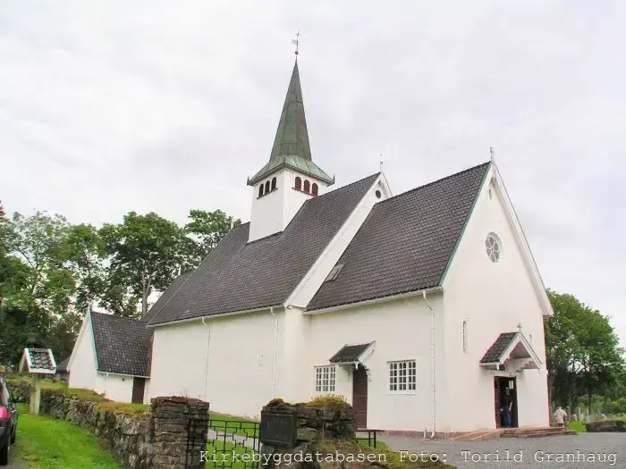 Trøgstad kirke